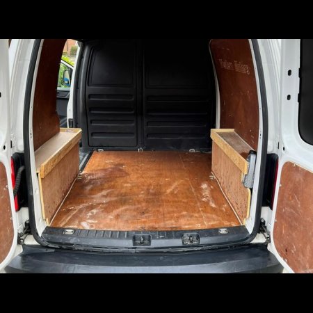 2018 Volkswagen Caddy PV TDI 75HP MANUAL 5SPEED 5DR €13,400 thumbnail