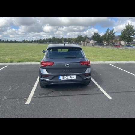 2019 Volkswagen T-roc 1.0 TSI MANUAL 6SPEED FWD 115HP 5DR €25,000 thumbnail