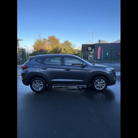 2016 Hyundai Tucson 1.7 CRDI SE NAV BL/DR 5 5DR €17,500 thumbnail