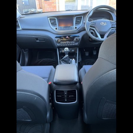2016 Hyundai Tucson 1.7 CRDI SE NAV BL/DR 5 5DR €17,500 thumbnail
