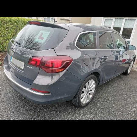 2013 Vauxhall Astra 1.7 CDTI ECOFLEX SE S/S 130PS 5DR €5,500 thumbnail