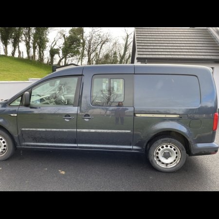 2017 Volkswagen Caddy KM TDI 102HP MANUAL 5SPEED 5DR €14,000 thumbnail