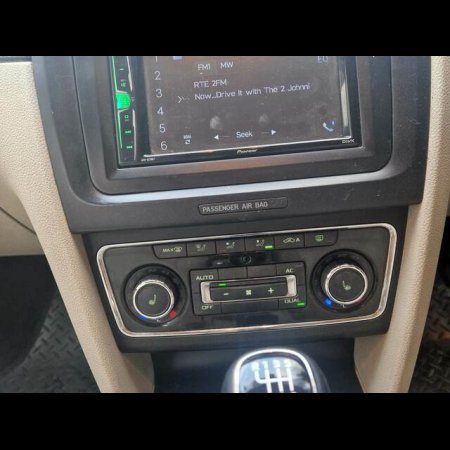 2014 Skoda Superb ELEGANCE 2.0 TDI 170HP 4X4 4DR €7,300 thumbnail