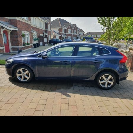 2015 Volvo V40 D2 SE 5DR €13,950 thumbnail