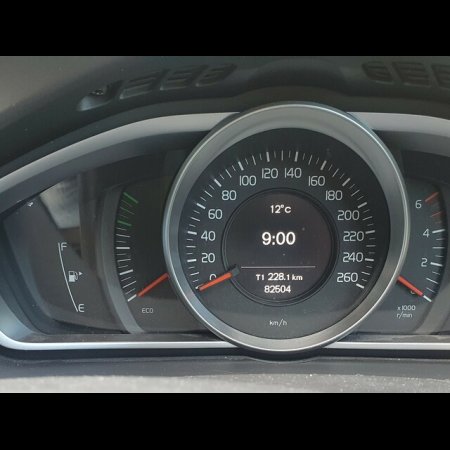 2015 Volvo V40 D2 SE 5DR €13,950 thumbnail