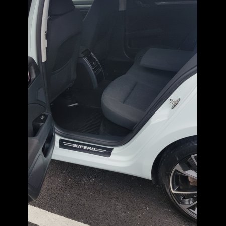 2014 Skoda Superb 1.6 TDI S GREENLINE III 105PS 5DR €9,500 thumbnail