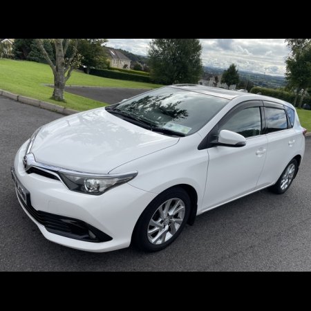 2016 Toyota Auris 1.4 D-4D BUSINESS EDITION S/S 5DR