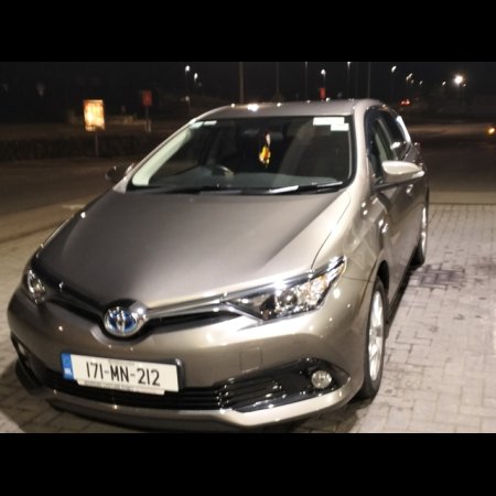 2017 Toyota Auris HYBRID LUNA 4DR AUTO
