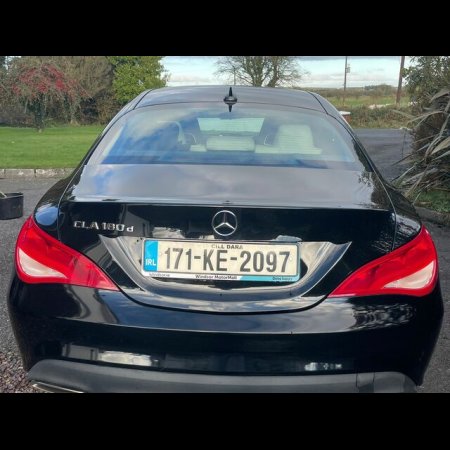 2017 Mercedes-Benz Cla 180 D URBAN 4DR AUTO €19,500 thumbnail