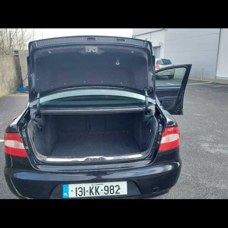 2013 Skoda Superb ACTIVE GL 1.6 TDI 105HP 4DR €5,300 thumbnail