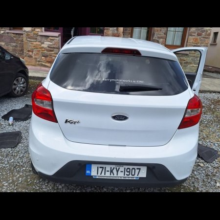 2017 Ford Ka+ ZETEC 1.2 85PS 5SPEED 4DR KA €11,000 thumbnail