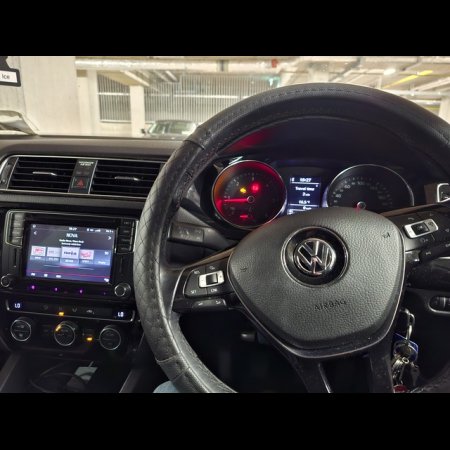 2017 Volkswagen Jetta HIGHLINE 2.0 TDI MANUAL 5SPEED 110BHP 4DR €10,200 thumbnail