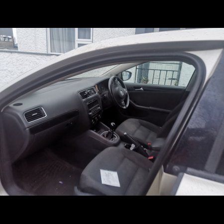 2014 Volkswagen Jetta CL 1.6 TDI MANUAL 5SPEED 105HP 4DR