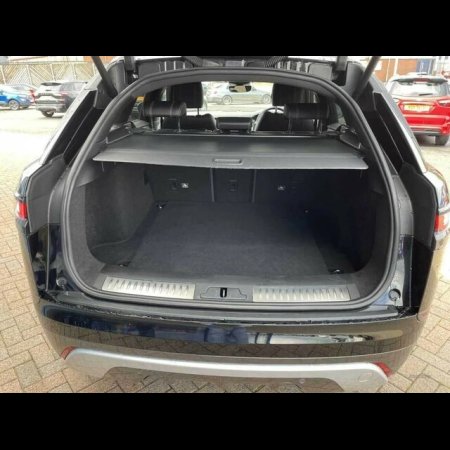 2019 Land Rover Range Rover Velar VEL 19.5MY 2.0 T TD4 5DR AUTO €35,800 thumbnail