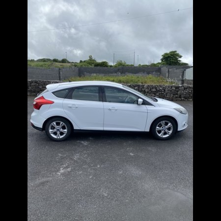 2011 Ford Focus 1.6 TDCI ZETEC 95PS 5DR €4,000 thumbnail