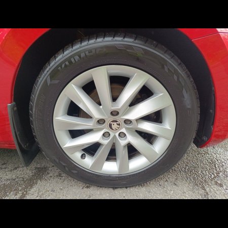 2021 Skoda Superb SUPERB AMB 2.0TDI 122HP Auto DSG 5dr €29,995 thumbnail