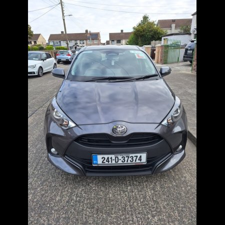 2024 Toyota Yaris HYBRID 115 LUNA