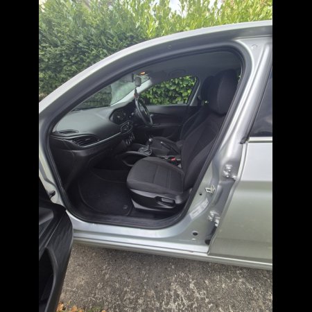 2017 Fiat Tipo 1.6 MULTIJET LOUNGE 120BHP 5DR €9,000 thumbnail