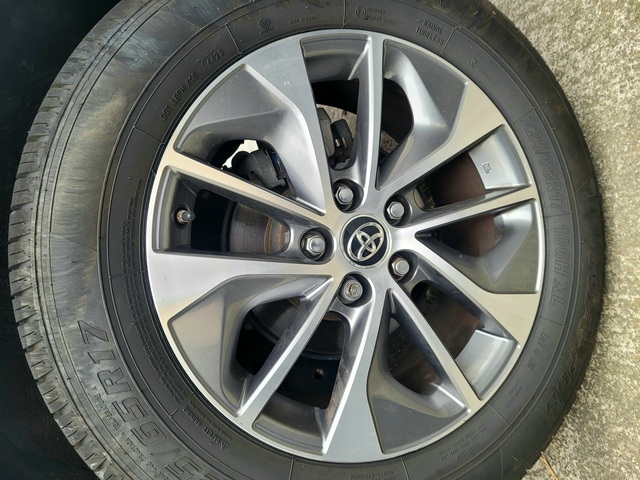 2018 TOYOTA Rav 4 RAV4 HYBRID LUNA SPORT 2WD 4DR AUTO €25,500