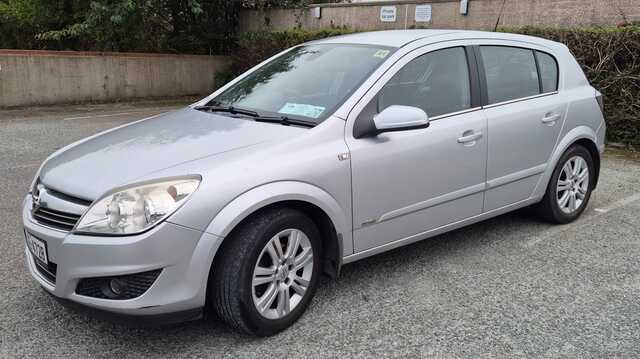2008 Opel Astra DESIGN 1.6 16V EASYTRONIC €1,800