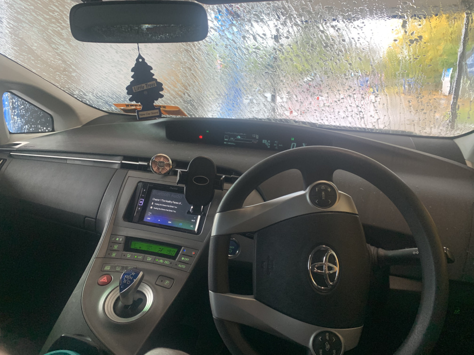 2015 Toyota  DAA-ZVW30 €11,500