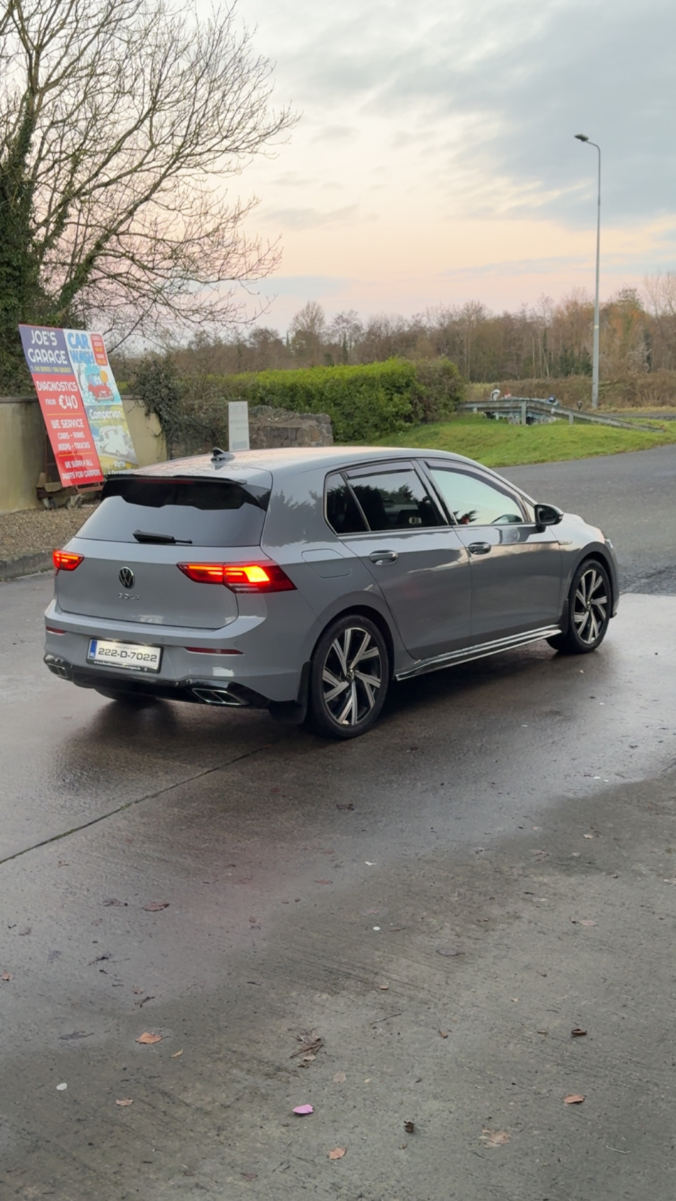 2022 Volkswagen Golf R-Line