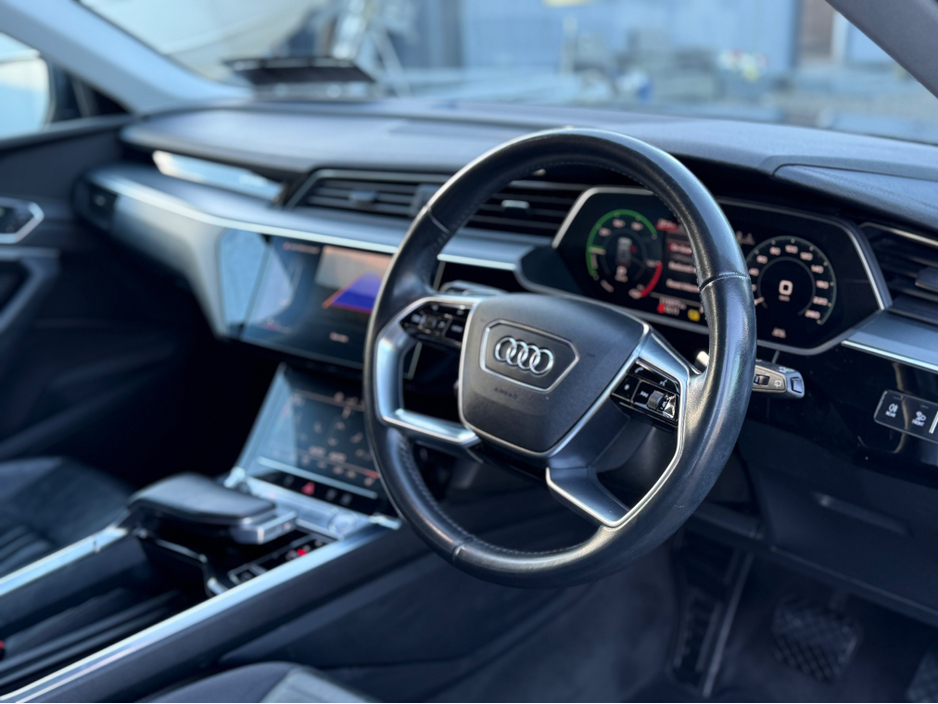 2020 Audi e-tron QUATTRO 55 5DR AUTO €23,950