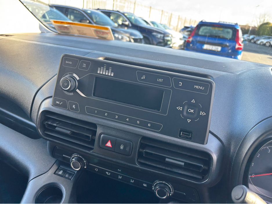 2021 Opel Combo MY21-SPRT-L1H1-1.5 100PS 3 Seats €12,799