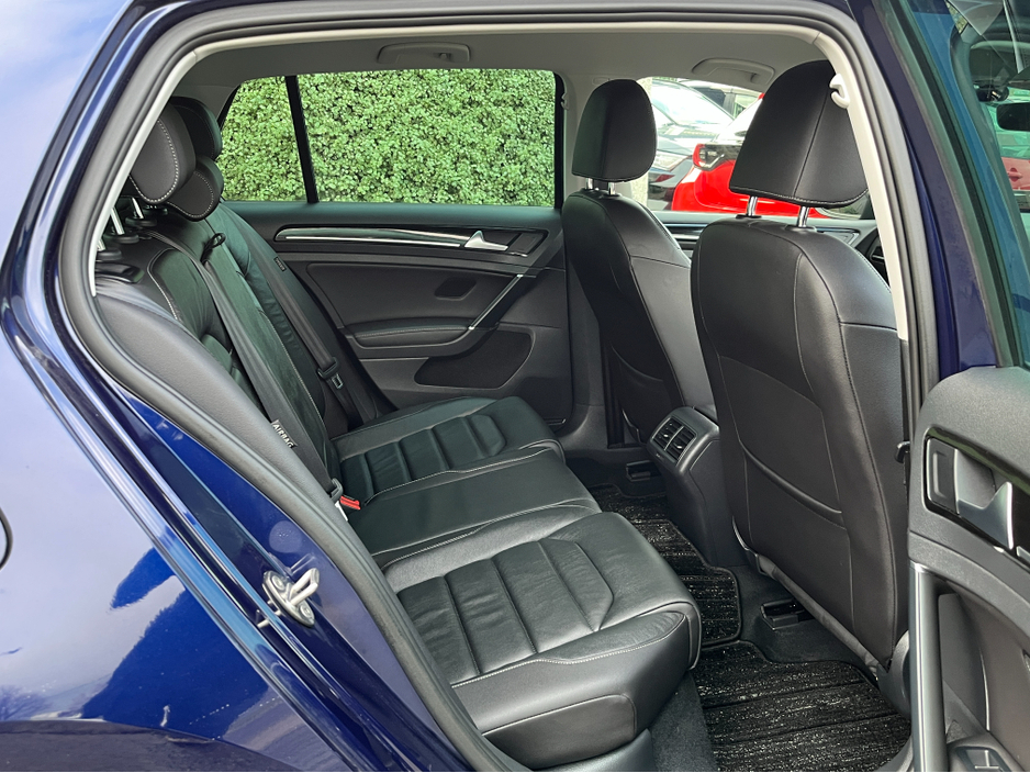 2020 Volkswagen Golf HIGHLINE MEISTER AUTOMATIC 1.4 PETROL //ONLY 7576 MILES//MASSIVE SPEC//DYNAUDIO SOUND SYSTEM//HEATED LEATHER SEATS//ELECTRIC DRIVERS SEAT//KEYLESS ENTRY// €24,950