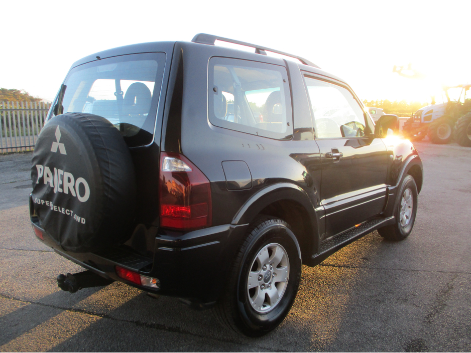 2007 Mitsubishi Pajero 2.5 TDI GLS SWB 5 SEAT €9,495