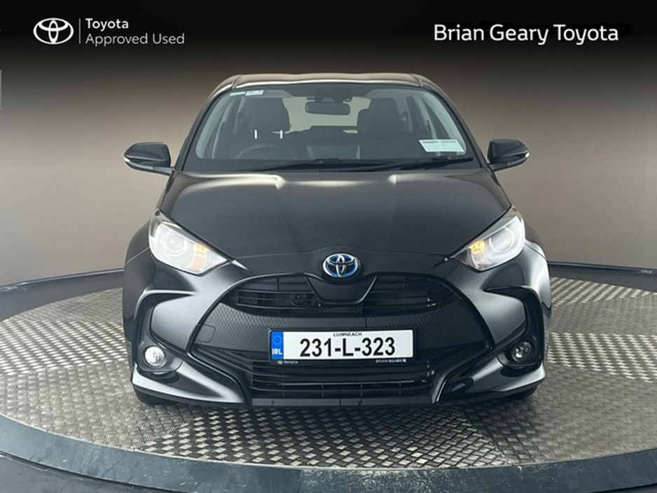2023 Toyota Yaris HYBRID LUNA €24,450