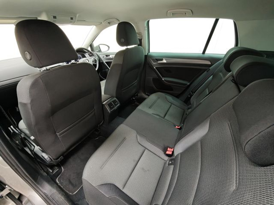 2018 Volkswagen Golf * Great Spec *1.2 TSI Automatic, Reversing camera €16,995