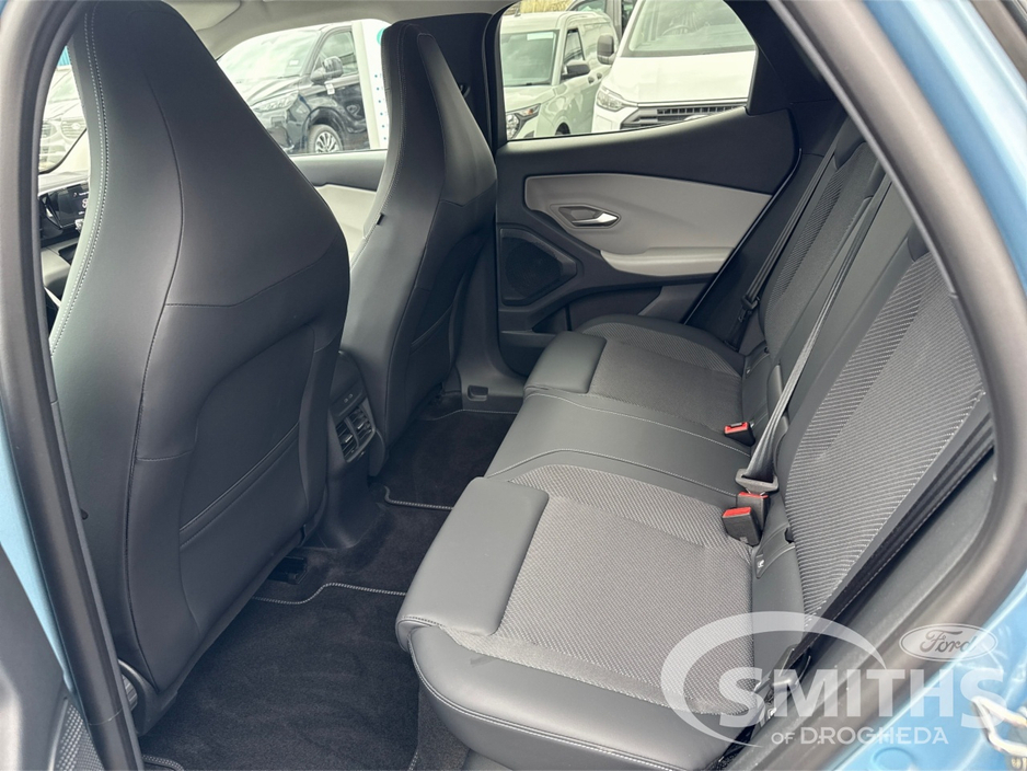 2025 Ford Explorer SELECT 77kWh 286PS *DEMO* €41,950