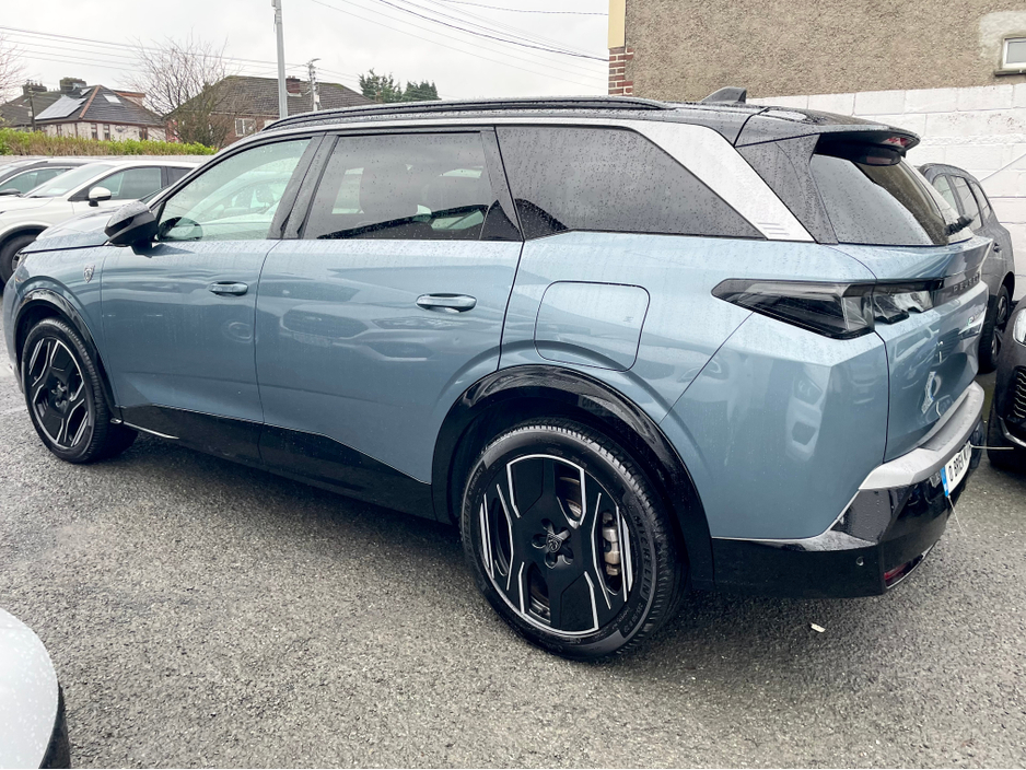 2025 Peugeot 5008 E 5008 GT-LINE 73KW 213BHP FULLY ELECTRIC €47,950