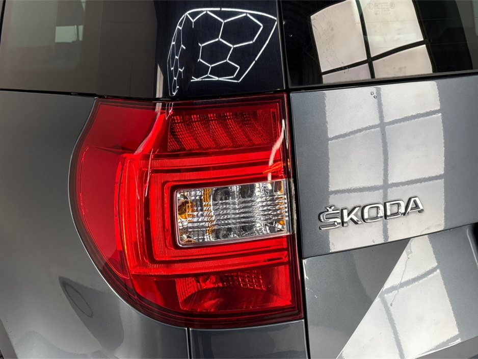 2016 Skoda Yeti OUTDOOR 2.0 TDI**TOUCHSCREEN BLUETOOTH MEDIA**MULTIFUNCTIONAL STEERING WHEEL**HEATED LEATHER SEATS**CRUISE CONTROL**PARKING SENSORS**AIR CONDTIONING**ELECTRIC WINDOWS **ISOFIX**FINANCE AVAILABLE** €11,995