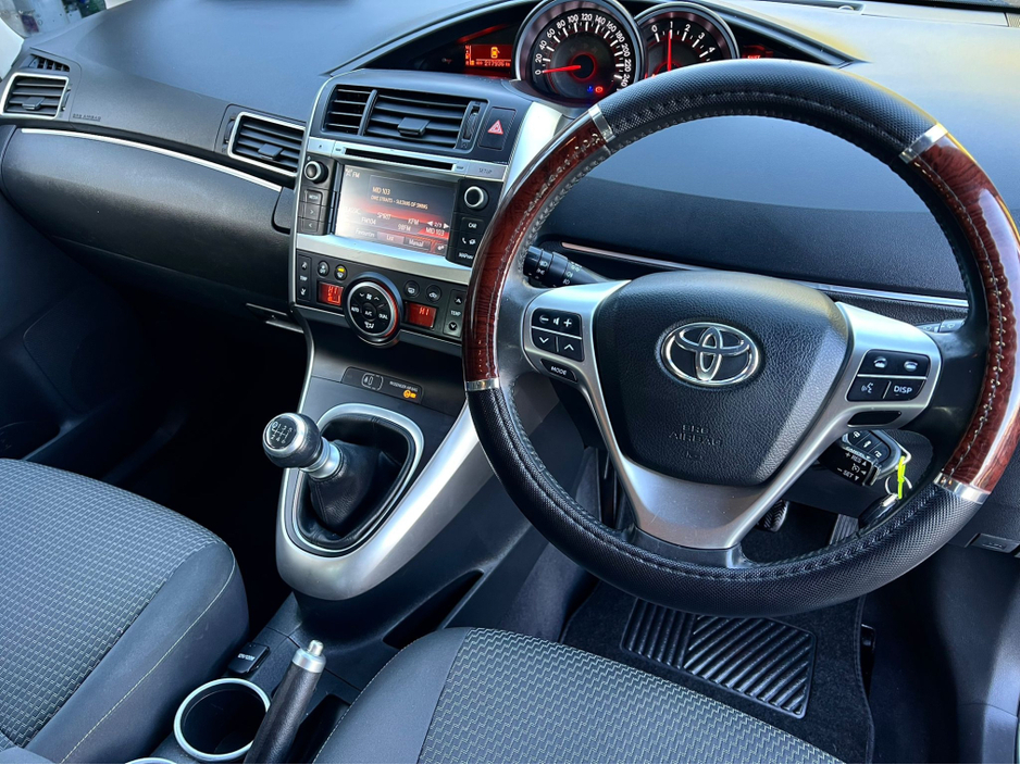 2015 Toyota Verso 1.6 D LUNA SKYVIEW 4DR €6,950