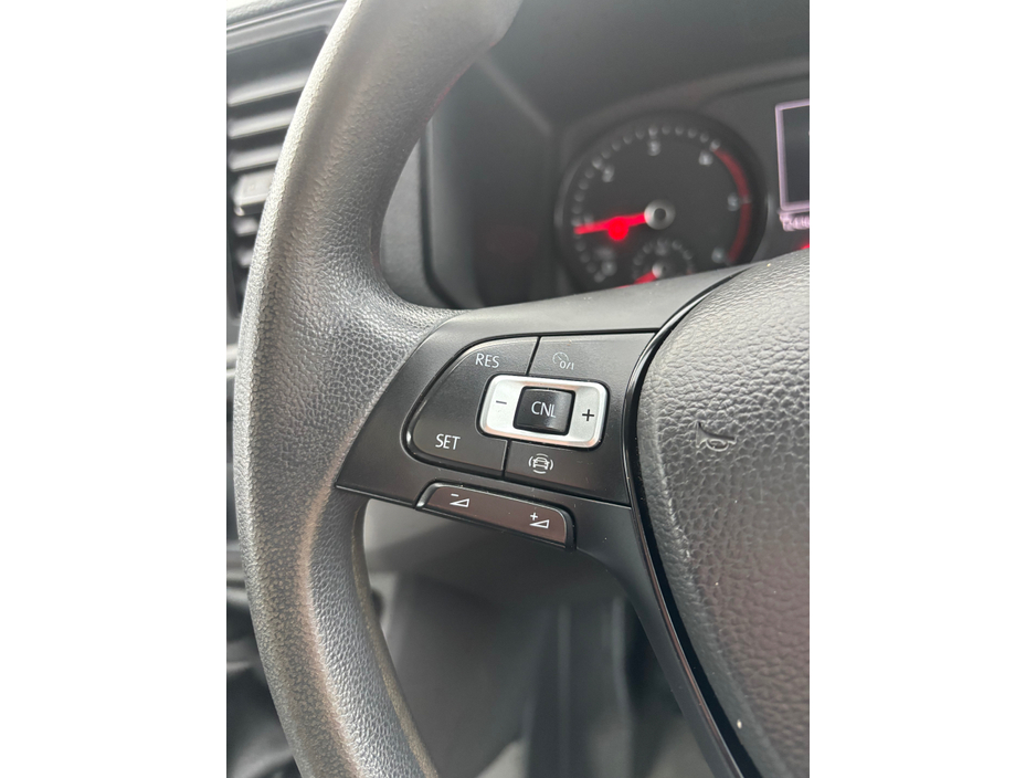 2022 Volkswagen Crafter T 30 MWB 140HP MANUAL 6SPEED FWD 5DR €25,950