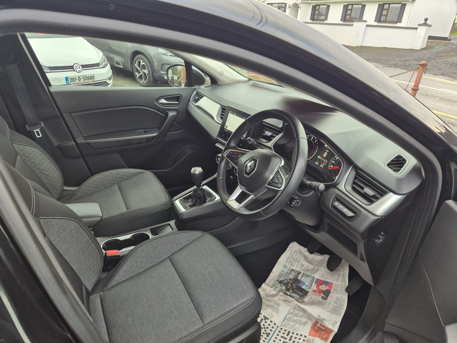 2022 Renault Captur ICONIC EDITION NAEB TCE 90 MAN €17,995