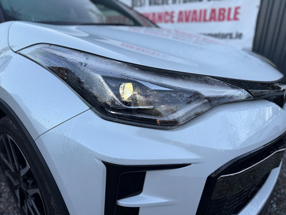 2023 Toyota C-HR 1.8 HYBRID GR Sport €35,000