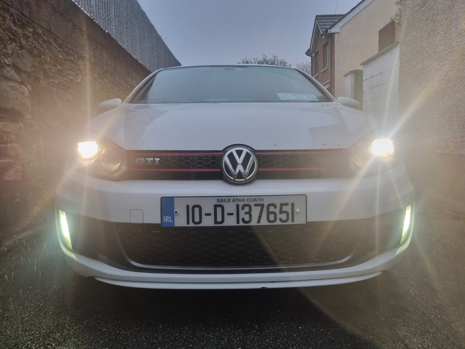 2010 Volkswagen Golf 2.0 TSI 4MOTION R €8,750