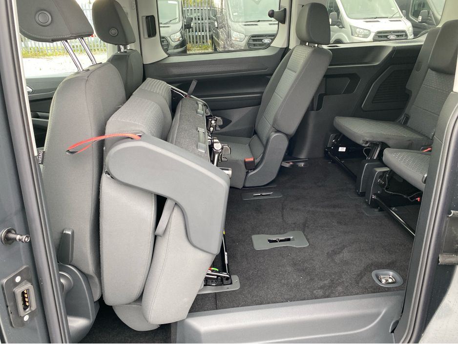 2026 Ford Tourneo Connect Tourneo Connect  LWB Titanium PHEV 150 BHP Automatic €54,500