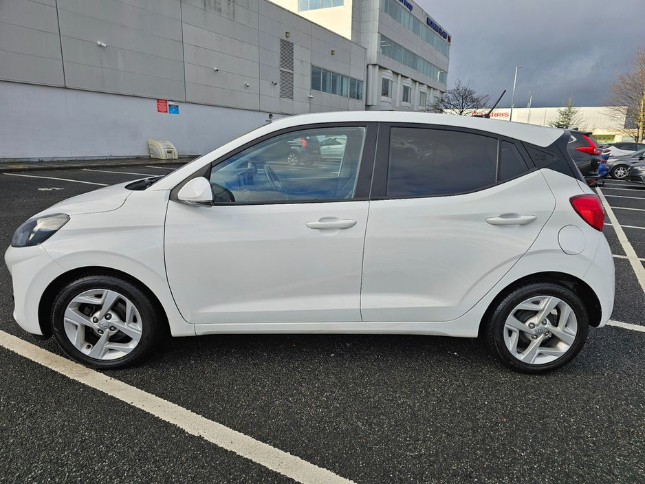 2021 Hyundai i10 1.0 PETROL Deluxe Plus MODEL LOW MILEAGE, FINANCE, NEW NCT, WARRANTY, 5 STAR REVIEWS €13,995