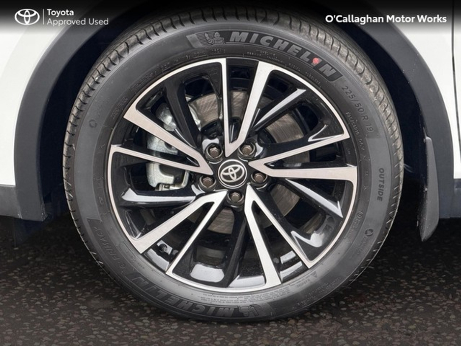 2025 Toyota C-HR C-HR PHEV PREMIERE EDITIO €46,950