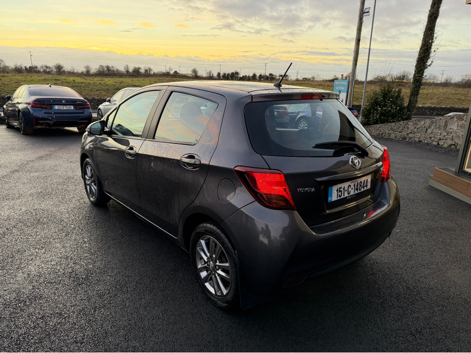 2015 Toyota Yaris Mint Yaris - 1.0 petrol - fantastic spec €11,750
