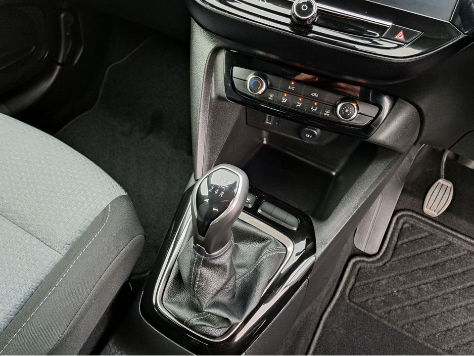 2025 Opel Corsa ELEGANCE 1.2 75BHP **REVERSING CAMERA** €21,950