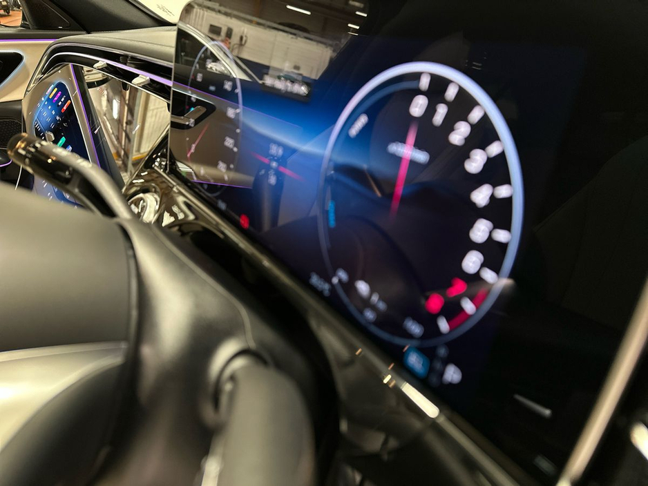 2026 Mercedes-Benz E Class E300 e AMG Edition + PHEV €94,556