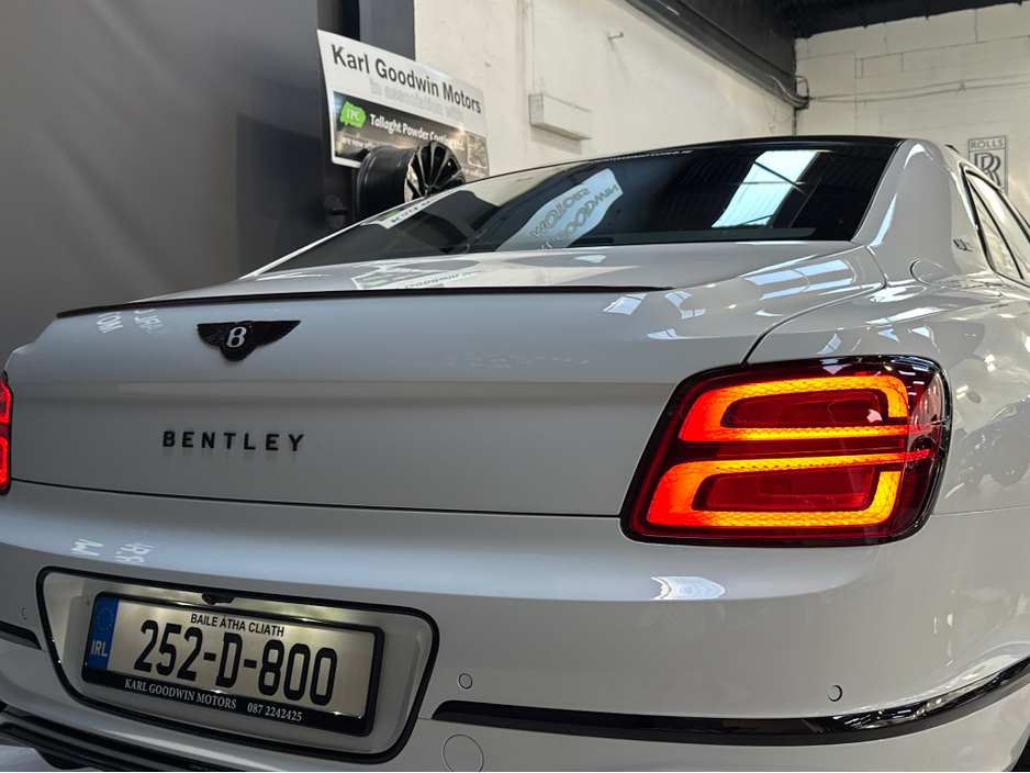 2025 Bentley Flying Spur 4.0 V8 SPEED FIRST EDITION MULLINER N €349,950