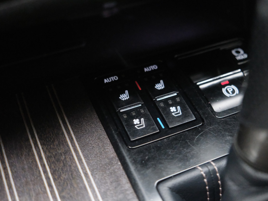 2017 Lexus RX 450 h  €37,990