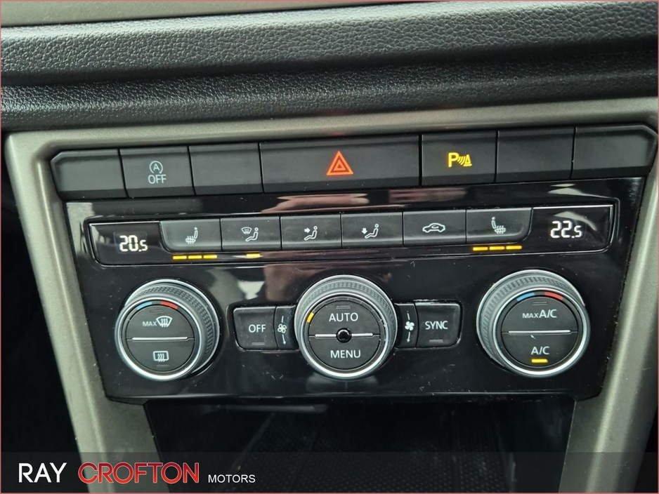 2021 Volkswagen T-Roc 1.0 TSI 110bhp Design €23,950