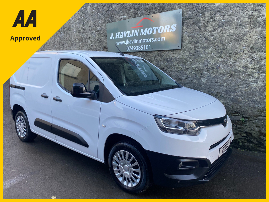 2023 Toyota Proace City City Icon L1 HDi 100 €15,995